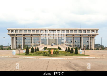 Gebäude der Fondation Félix Houphouet-Boigny in Yamoussoukro, Elfenbeinküste (Côte d ' Ivoire), ein Forschungsinstitut für den Frieden Stockfoto