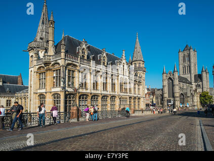 Einem schönen Sommermorgen in der mittelalterliche Abschnitt von Gent, Belgien Stockfoto