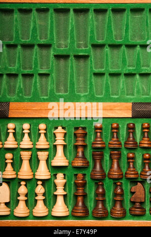 Schachspiel in einer box Stockfoto