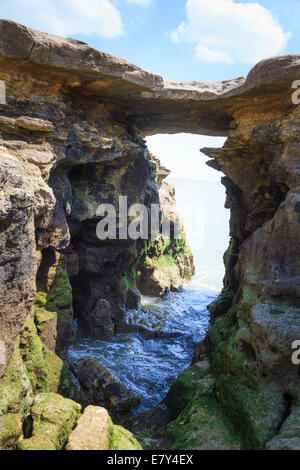 Pont du Diable am südlichen Ende der Plage du Platin an der Charente Maritime Küste Frankreich. Stockfoto