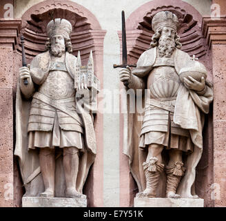 Charles i. oder Karl der große, 742-748, und sein Sohn Ludwig der fromme, 778-840 Kloster Schloss Corvey in Höxter, Deutschland Stockfoto