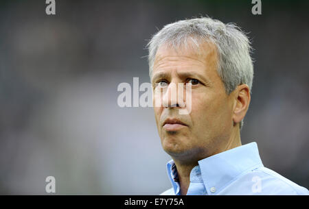 Manager Lucien Favre (Borussia Moenchengladbach) Stockfoto