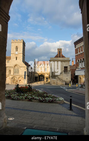 Abingdon auf Themse Benediktiner Abtei Gateway und St-Nicolas-Kirche Stockfoto