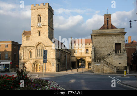 Abingdon auf Themse Benediktiner Abtei Gateway und St-Nicolas-Kirche Stockfoto