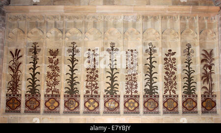 Malerei an der Ostwand der Priory-Kirche von St. Marien und St. Cuthbert, Bolton Abbey, Großbritannien Stockfoto
