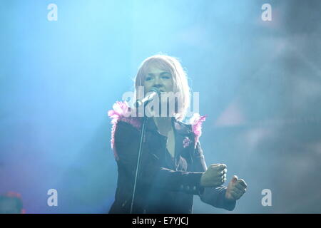 Danzig, Polen. 26. September 2014. Polnische Sängerin Karolina Czarnecka tritt während des Hoop mag Festivals in Danzig. Bildnachweis: Michal Fludra/Alamy Live-Nachrichten Stockfoto