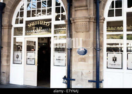 Eingang zum Sheffield Tippen Sie lokal an Sheffield Bahnhof Sheffield England UK Vereinigtes Königreich Europas Stockfoto