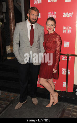 London, UK. 26. September 2014. Chris Robshaw und Camilla Kerslake besuchen Öffnung Nacht von Richard Bean "Great Britain" am Theatre Royal Haymarket. Bildnachweis: Ferdaus Shamim/ZUMA Draht/Alamy Live-Nachrichten Stockfoto