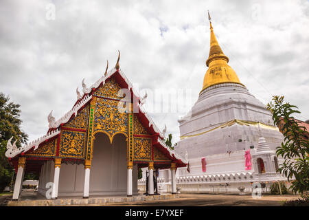 Berühmten buddhistischen Tempel in der Provinz Lampang, Thailand Stockfoto