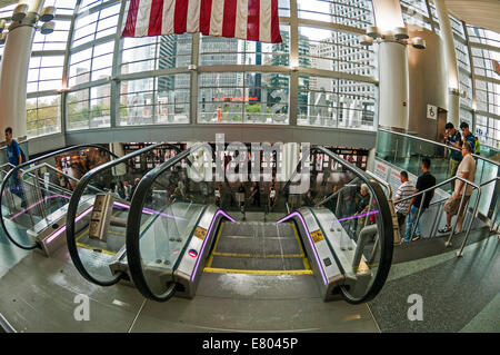 New York, NY - Ferry 23. August 2014 - South Terminal an der Batterie. Stockfoto