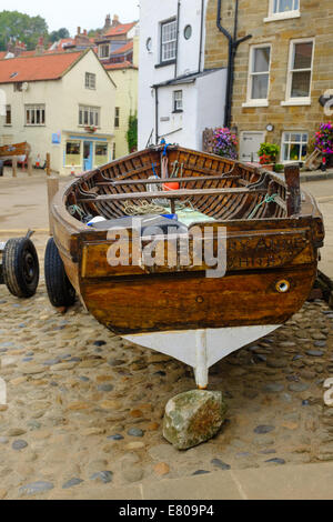 Ein Boot namens "Mary Anne" von Whitby. 16. September, im Bay Hotel, Robin Hoods Bay, England Stockfoto