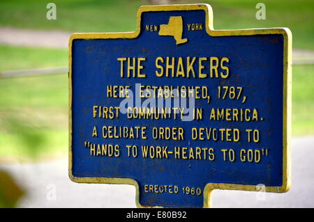 New Lebanon, New York: staatliche historische Schild am Mount Lebanon Shaker Village Stockfoto