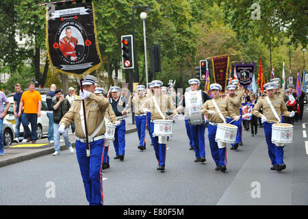 Tempel, London, UK. 27. September 2014. Londons Ulster Tag zum Gedenken an den großen Krieg 1914-1918, mit einer Parade durch London legen Kränze am Ehrenmal Credit: Matthew Chattle/Alamy Live News Stockfoto