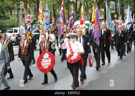 Tempel, London, UK. 27. September 2014. Londons Ulster Tag zum Gedenken an den großen Krieg 1914-1918, mit einer Parade durch London legen Kränze am Ehrenmal Credit: Matthew Chattle/Alamy Live News Stockfoto