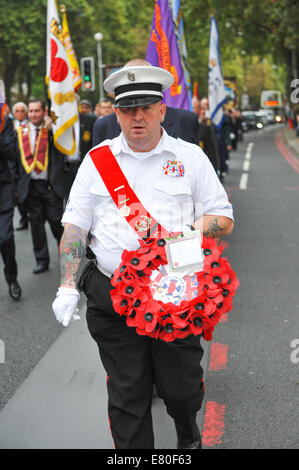 Tempel, London, UK. 27. September 2014. Londons Ulster Tag zum Gedenken an den großen Krieg 1914-1918, mit einer Parade durch London legen Kränze am Ehrenmal Credit: Matthew Chattle/Alamy Live News Stockfoto