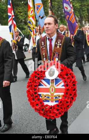 Tempel, London, UK. 27. September 2014. Londons Ulster Tag zum Gedenken an den großen Krieg 1914-1918, mit einer Parade durch London legen Kränze am Ehrenmal Credit: Matthew Chattle/Alamy Live News Stockfoto