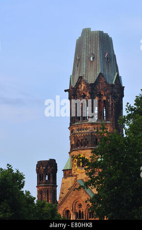 Kaiser-Wilhelm-Gedächtniskirche in Berlin. Historische Kirche getroffen und beschädigt während des zweiten Weltkrieges durch die Alliierten Luftstreitkräfte Stockfoto
