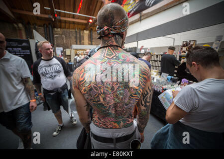 London, Großbritannien. 27. September 2014. Die 10. Internationale Tattoo Convention London 2014 Credit: Guy Corbishley/Alamy leben Nachrichten Stockfoto