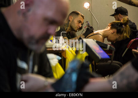 London, Großbritannien. 27. September 2014. Die 10. Internationale Tattoo Convention London 2014 Credit: Guy Corbishley/Alamy leben Nachrichten Stockfoto