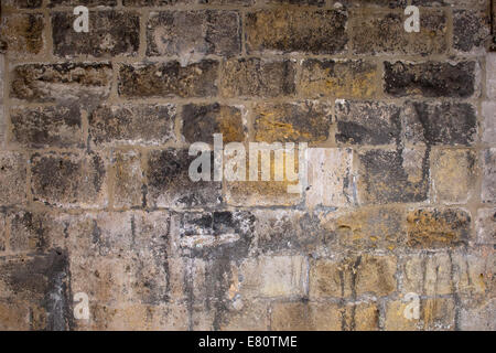 Mittelalterlichen Stadtmauer einer Kathedrale Hintergrund oder Textur. Stockfoto