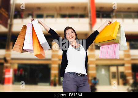 indische schöne Ladie Shopping Mall Stockfoto