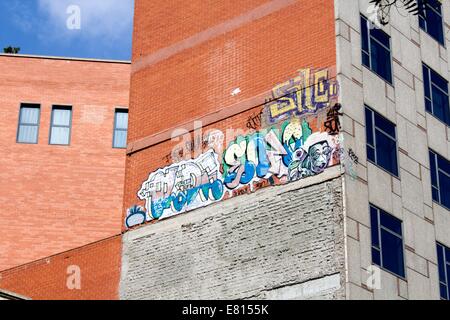 Kunst an der Seite eines Gebäudes in Barcelona Stockfoto