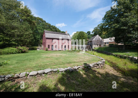 Gilbert Stuart Museum. Ein eingetragener nationaler historischer Grenzstein-Geburtshaus in 815 Gilbert Stuart Road, Saunderstown, RI 02874 Stockfoto