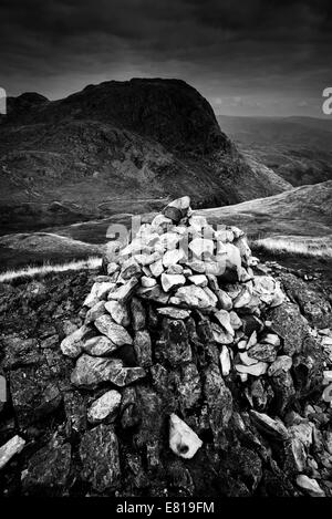 Fernblick über Harrison scheut fiel Gipfel eines der Langdale Pikes Seenplatte Cumbria North West England UK Stockfoto