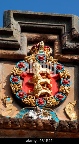 Bestellung des Hosenbandordens am Eingang zum Linlithgow Palace angezeigt. Stockfoto