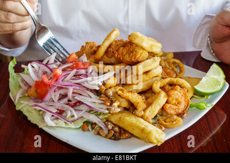 Miami Beach, Florida, Chalan am Strand, peruanisch, Restaurants, Restaurants, Restaurants, Restaurants, Restaurants, Cafés, Teller, Teller, Teller, Teller, Meeresfrüchte, Teller, gebraten, FL140305078 Stockfoto