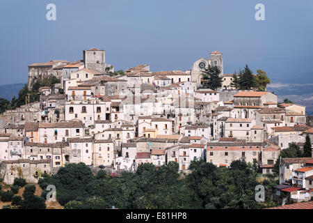 Blick auf die mittelalterliche Stadt von Altomonte, Kalabrien, Italien. Stockfoto