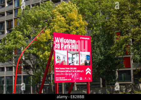 Urban Splash Zeichen für Park Hill Wohnungen, Grade II * aufgeführten Brutalist Rates Wohnsiedlung in Sheffield South Yorkshire England Stockfoto