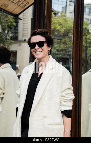 Garance Dore, Ankunft in der Start-und Landebahn Balmain Frühjahr/Sommer 2015 zeigen in Paris, Frankreich - 25. September 2014 - Start-und Landebahn Manhattan/Celine Gaille/picture alliance Stockfoto