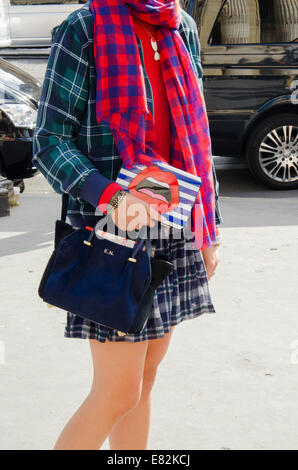 Blogger und Stylistin Elisa Nalin Ankunft bei der Carven Frühling/Sommer 2015-Modenschau in Paris, Frankreich - 25. September 2014 - Foto: Start-und Landebahn Manhattan/Celine Gaille/Picture Alliance Stockfoto