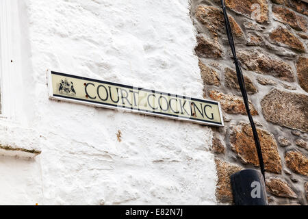 Court Cocking Straße Namensschild lustig lustige seltsame ungewöhnliche St Ives Cornwall UK England seltsame Zeichen Fotos Bilder der Straße Stockfoto