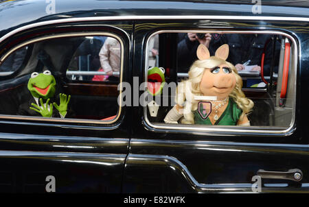 'Muppets Most Wanted' U.K premiere beim Curzon Mayfair - Ankünfte Featuring: The Muppets wo: London, Vereinigtes Königreich bei: 24. März 2014 Stockfoto