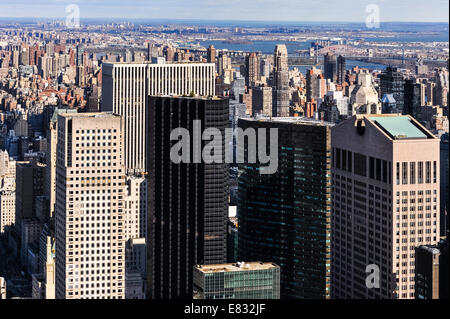 UNS, New York City. Aussicht vom Top of the Rock Aussichtsplattform, 30 Rockefeller Plaza. Stockfoto
