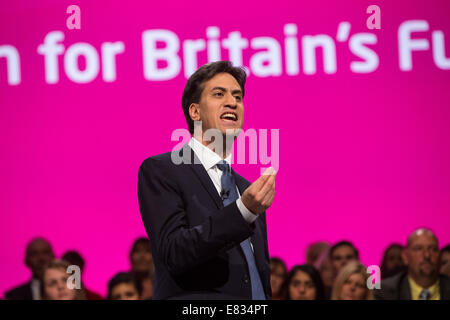 Ed Miliband, Führer der Arbeitspartei, befasst sich der Labour-Partei-Konferenz Stockfoto