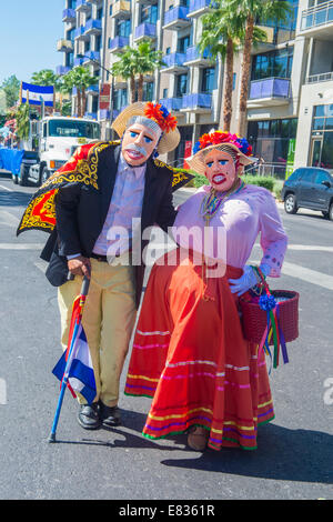 Ein Teilnehmer an der Parade Fiesta Las Vegas statt in Las Vegas Stockfoto