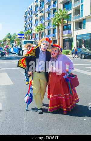 Ein Teilnehmer an der Parade Fiesta Las Vegas statt in Las Vegas Stockfoto