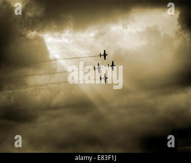 GB - DEVON: The Blades Display Kunstflugstaffel Durchführung über Torquay Stockfoto