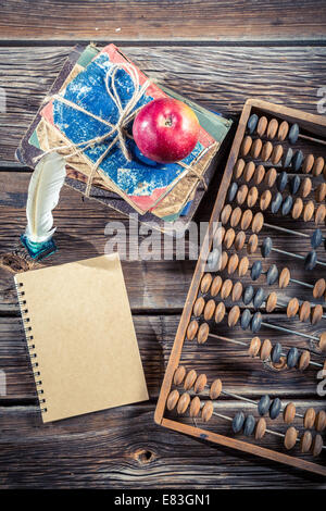 Alten Abakus und Hinweise zur Mathematik Klassen Stockfoto