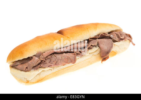 Scheiben Roastbeef-Sandwich - Studio mit einem weißen Hintergrund erschossen Stockfoto