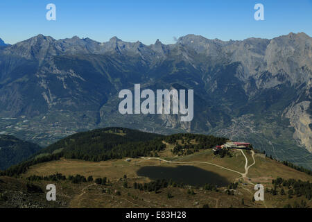 Eine Landschaft Fotografie des Lac Noir im Kanton Wallis in der Schweiz. Auch bekannt als Lac de Tracouet oder schwarzen See. Stockfoto