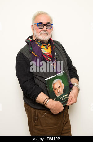 Berlin, Deutschland. 29. Sep, 2014. Promi-Friseur Udo Walz präsentiert seine Biographie "Udo Walz Coiffeur" in Berlin, Deutschland, 29. September 2014. Das Buch erscheint am 8. Oktober 2014. Foto: Jörg Carstensen/Dpa/Alamy Live News Stockfoto