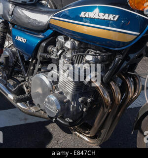 Nahaufnahme des Motors eine klassische Kawasaki Z900 Vierzylinder-Motorrad Stockfoto