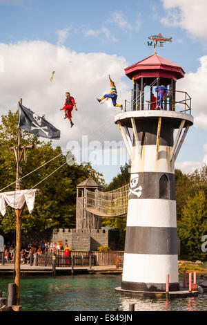 Piraten Skelett Bucht - Stunt Show, Legoland Windsor Resort, Windsor, Berkshire, England, Vereinigtes Königreich. Stockfoto