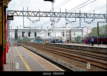 Crewe Bahnhof, Blick nach Süden, UK Stockfoto