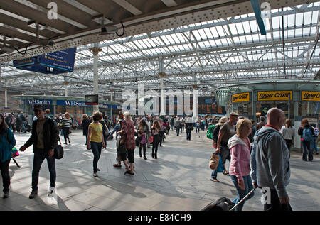 Endinburgh Bahnhof Waverley Bahnhofshalle Stockfoto