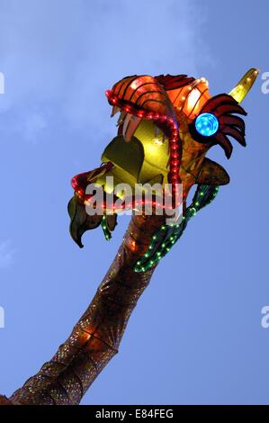 Papier-Drachen-Dekoration beim chinesischen Neujahrsfest Stockfoto